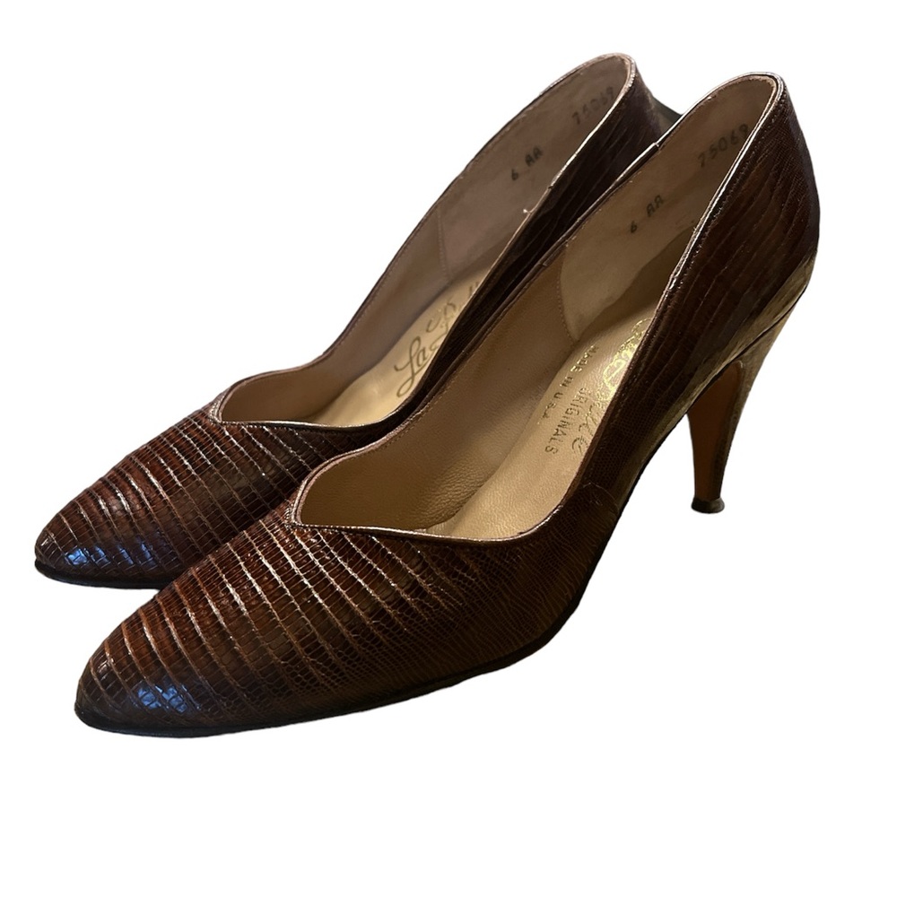 Vintage La Belle Originals brown lizard heels. Excellent condition size 6
